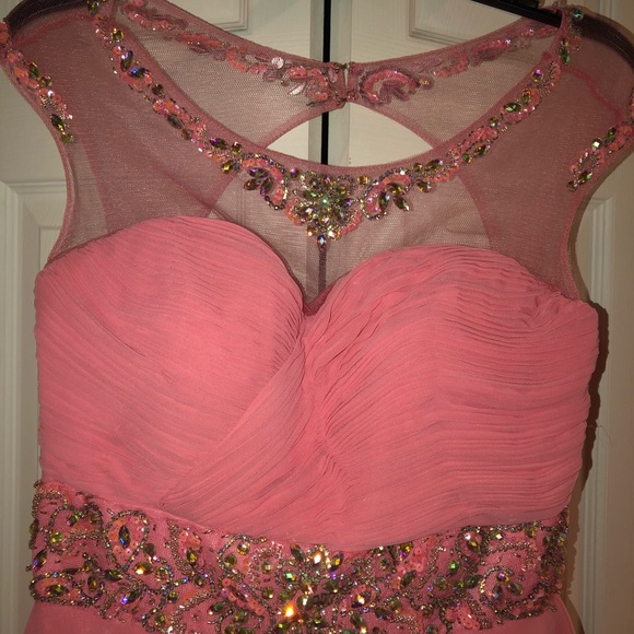 Dress - Picture 4 of 5